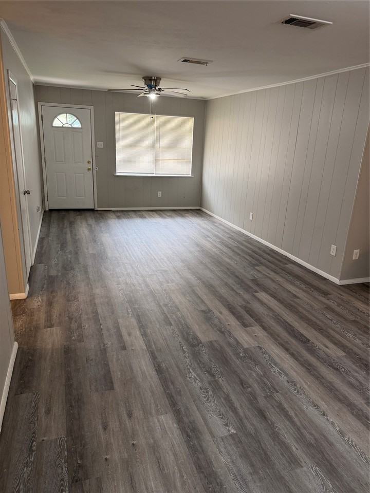 6541 Avalon Dr - Photo 3 of 14