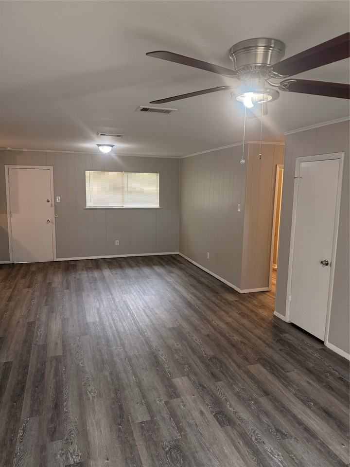 6541 Avalon Dr - Photo 4 of 14