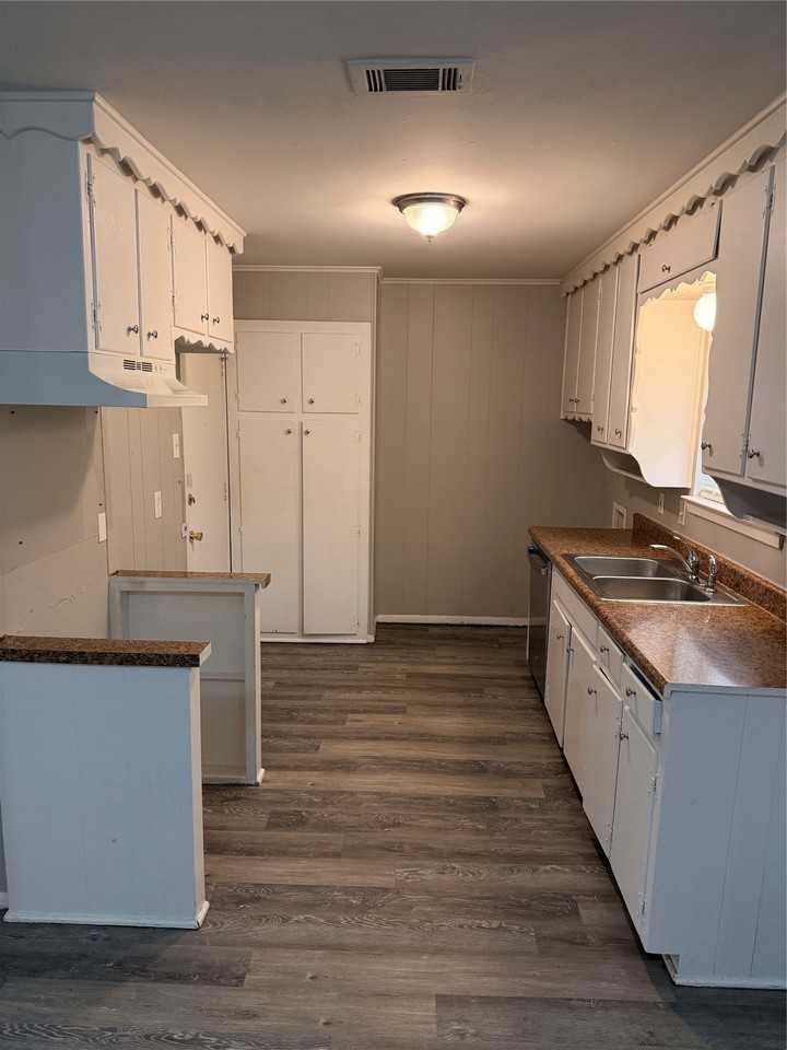 6541 Avalon Dr - Photo 6 of 14