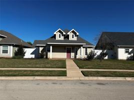 featured image of 1209 Pinot Dr