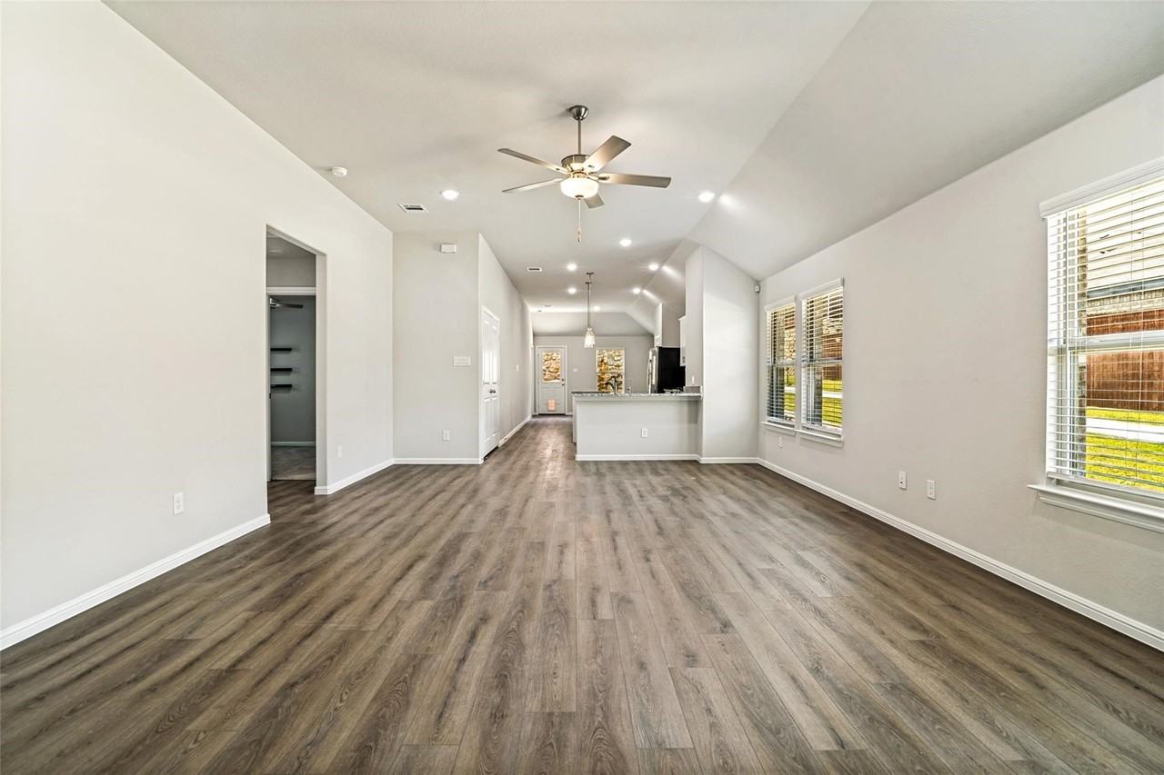 1801 Hazer Ln - Photo 3 of 23