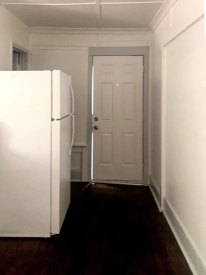 3715 Travis Ave #C - Photo 3 of 13