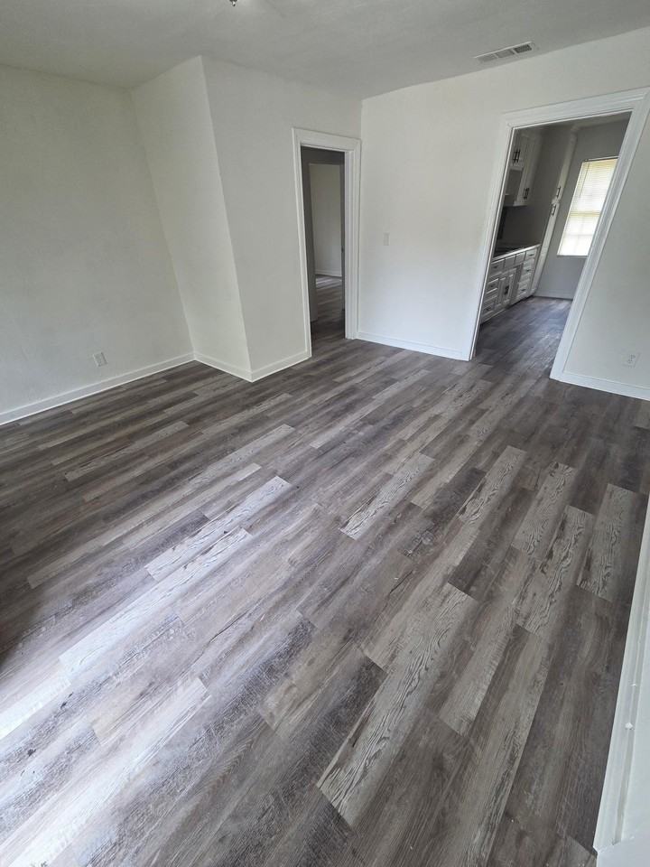 3328 Lynnfield Dr - Photo 3 of 8