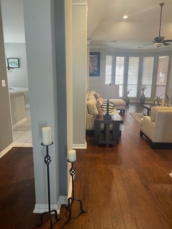 402 Buttonwood Dr - Photo 2 of 22