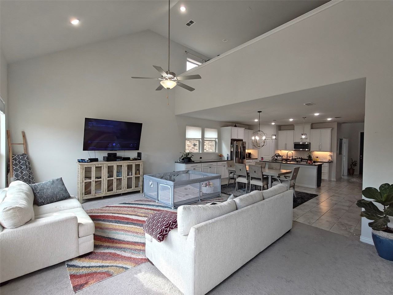 1001 Azure Ln - Photo 6 of 32
