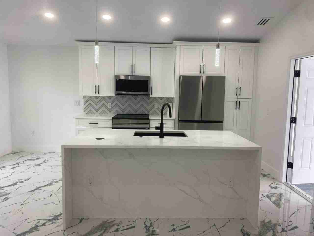 1210 Alden Ter - Photo 2 of 9