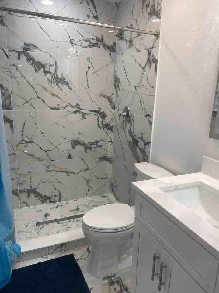1210 Alden Ter - Photo 4 of 9