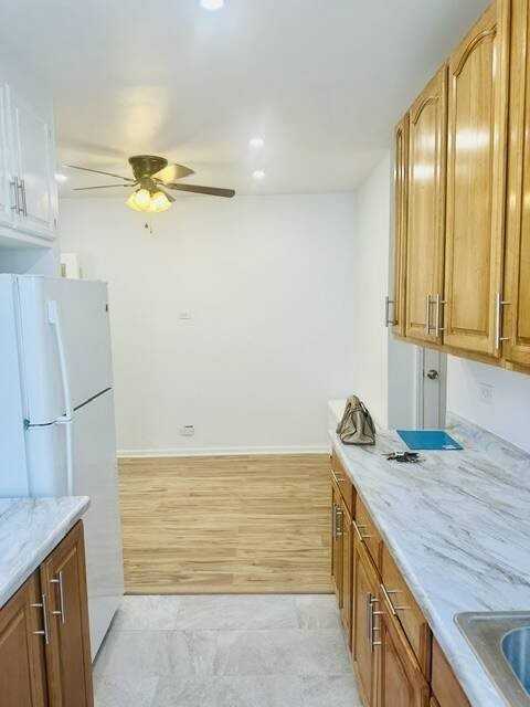 351 E 91st St #2 - Photo 4 of 10