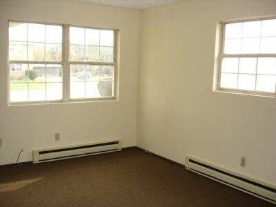 2105 Ashland St #B - Photo 2 of 6