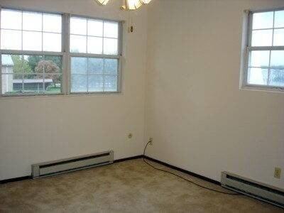 2105 Ashland St #B - Photo 4 of 6