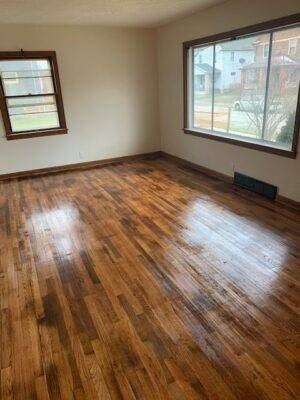 714 S Lincoln Ave - Photo 2 of 5
