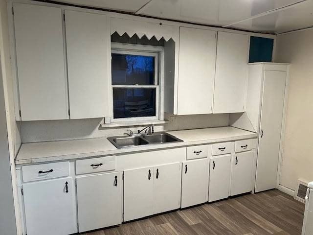 328 11th SE St - Photo 5 of 6