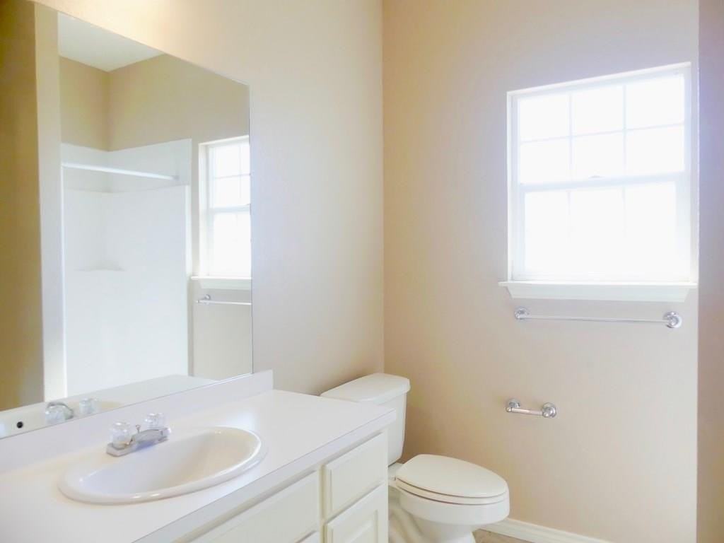 1101 Sw 2nd St #A - Photo 7 of 13