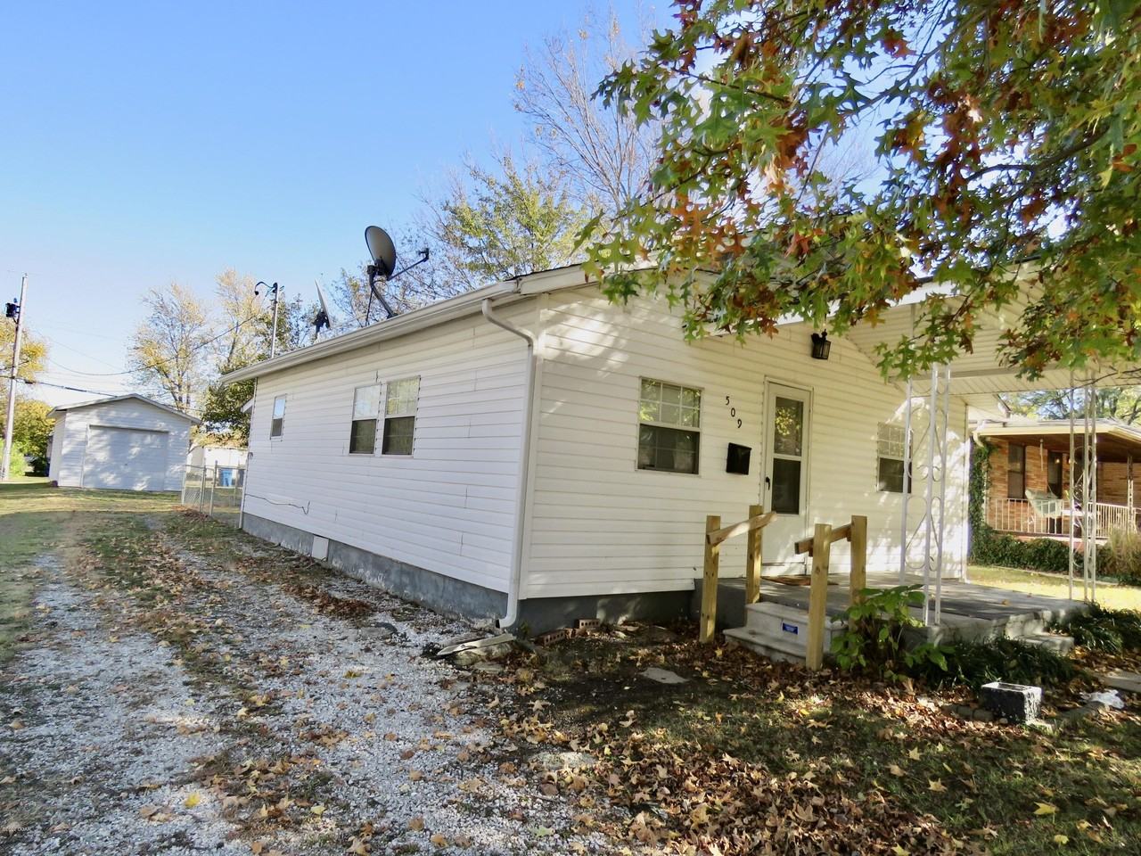 509 S Park Ave - Photo 2 of 11