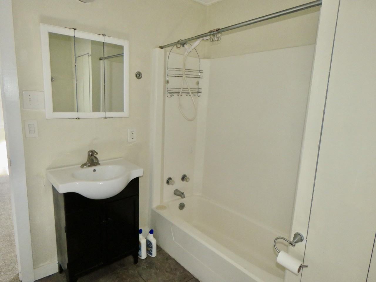 509 S Park Ave - Photo 4 of 11