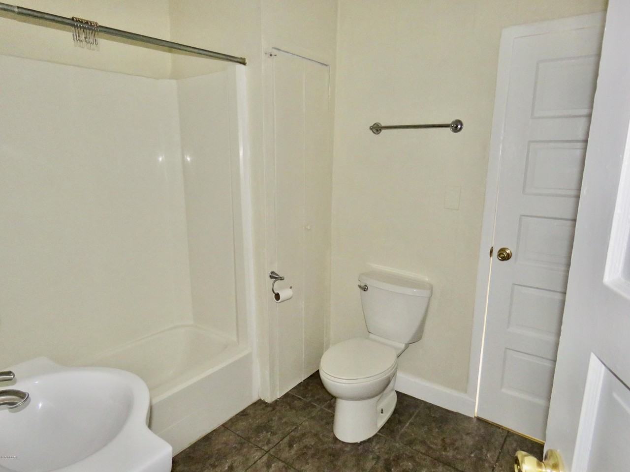 509 S Park Ave - Photo 5 of 11