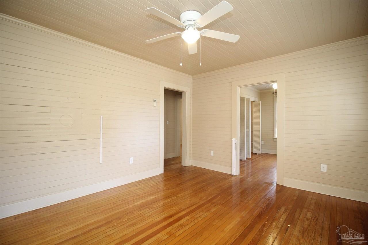 3102 E De Soto St - Photo 4 of 14