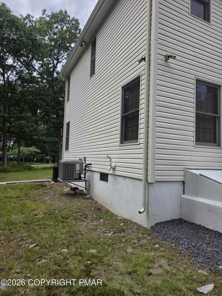 6630 Timothy Lake Rd - Photo 5 of 18