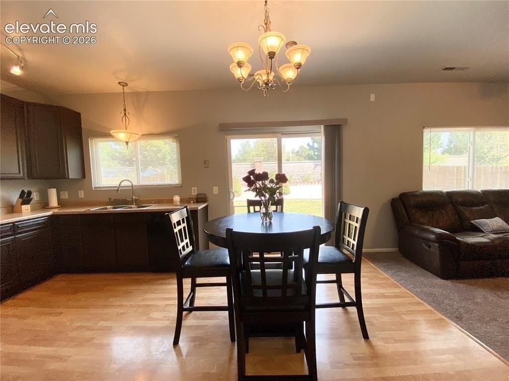 5241 Mountain Air Cir - Photo 4 of 20
