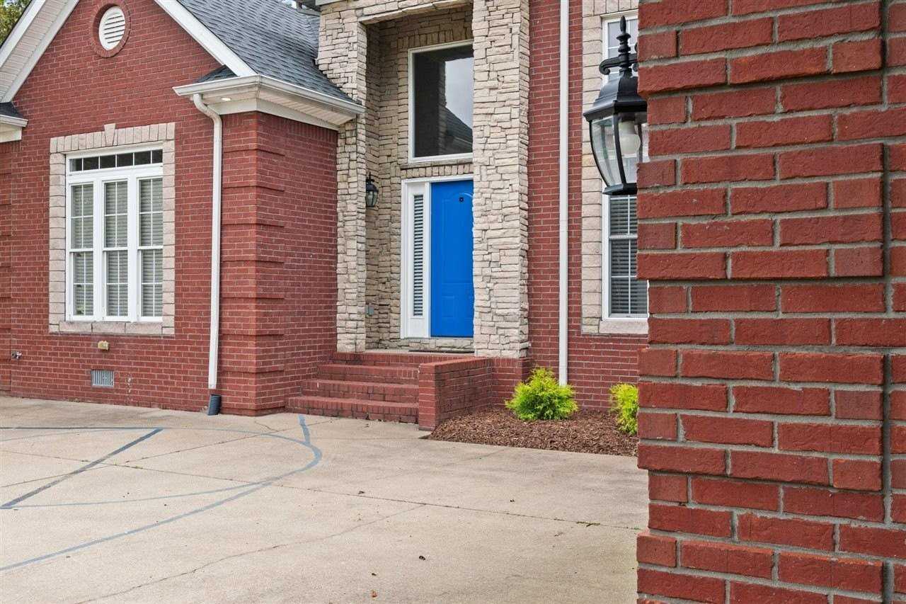 3630 Amherst Ave - Photo 3 of 45