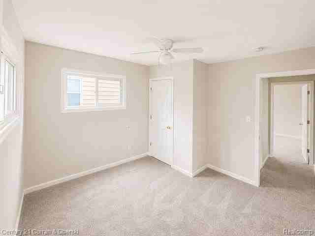 35245 Melton St - Photo 7 of 14