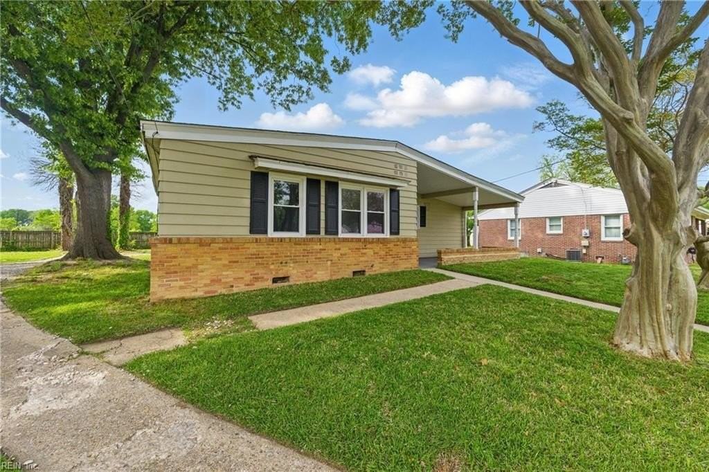 112 Findley Sq - Photo 2 of 24