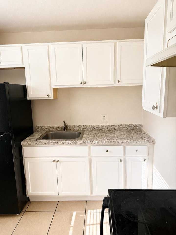 518 N 6th St - Photo 3 of 7