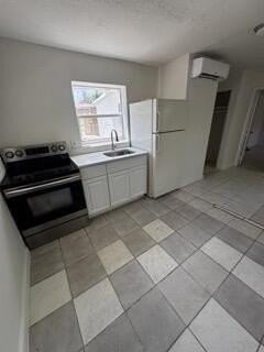 608 Ne 2nd St #2 - Photo 3 of 11