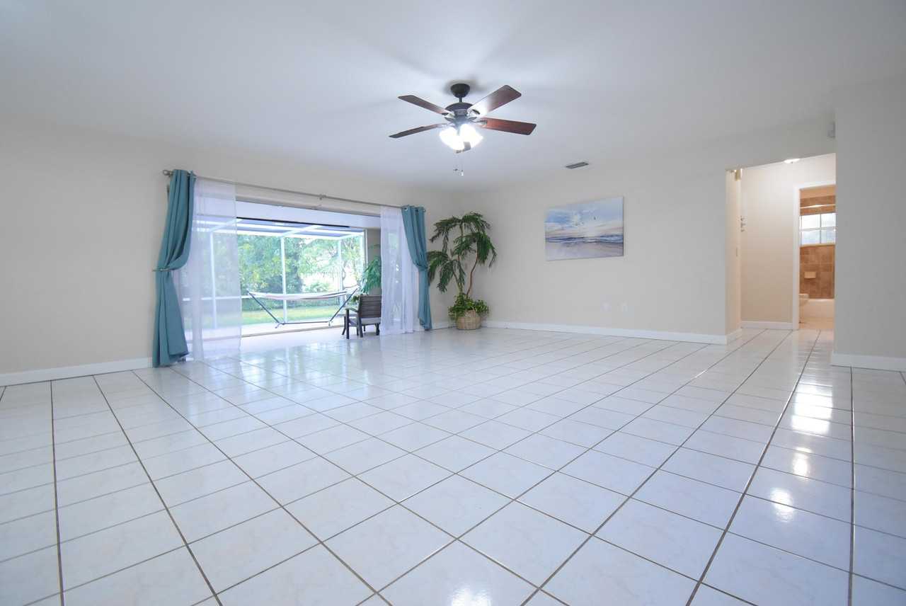 22584 Lanyard St - Photo 2 of 20