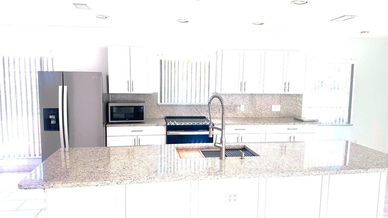 8102 Pioneer Rd - Photo 2 of 7