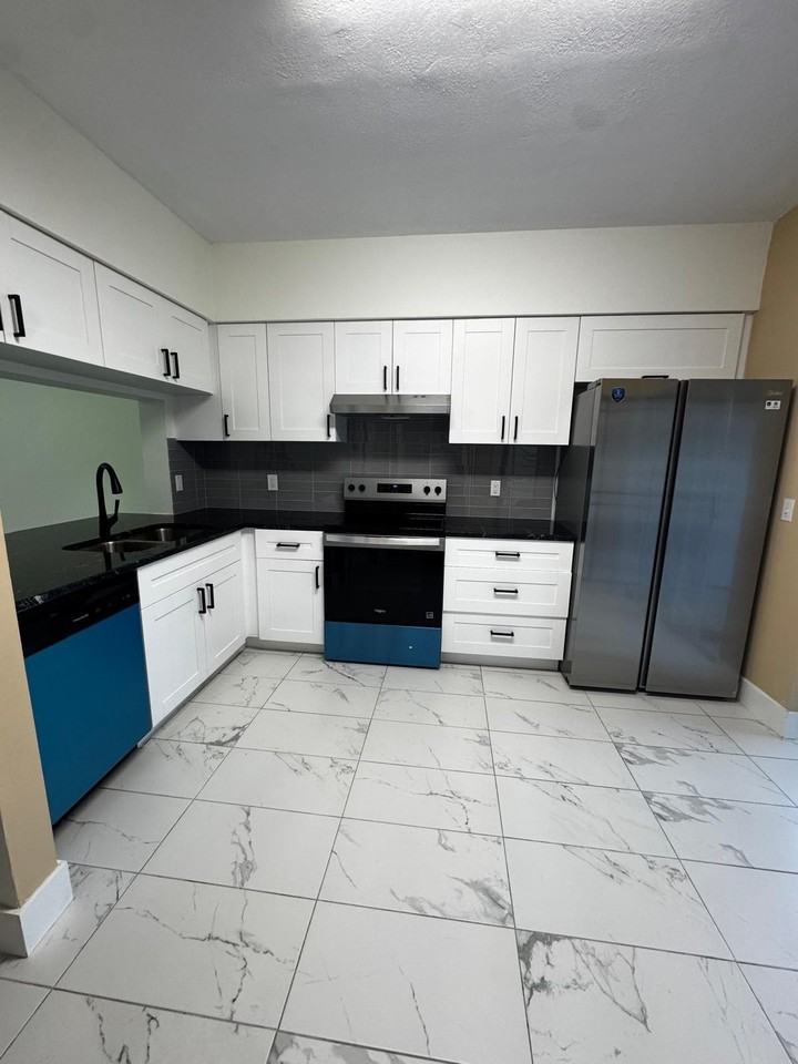 5444 Jubilee Way #216 - Photo 4 of 9