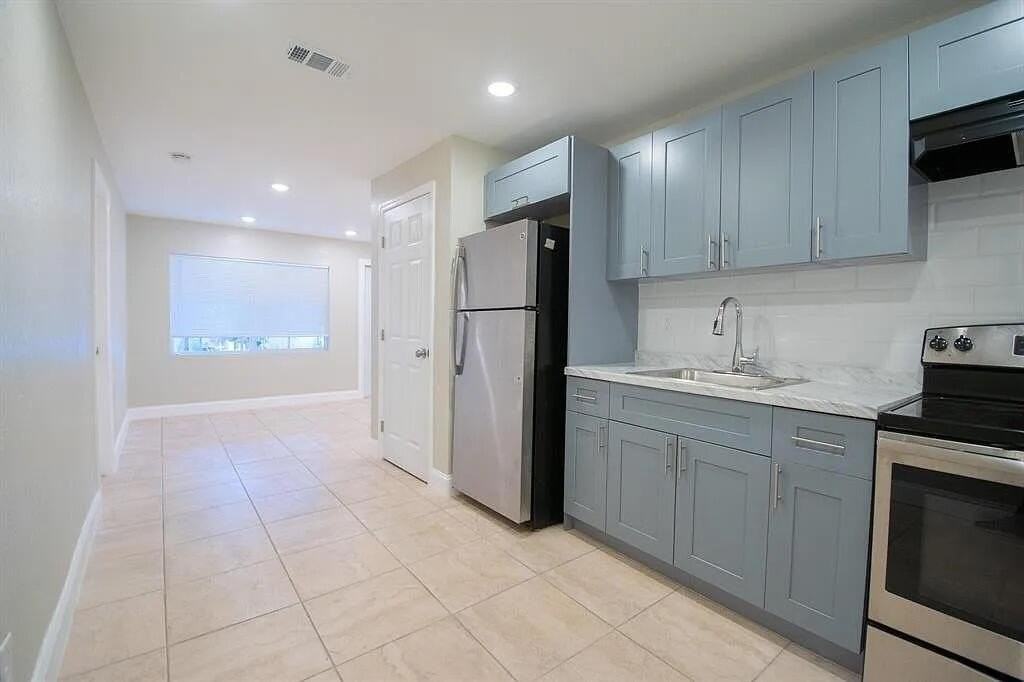 508 N 23rd St #A - Photo 4 of 9
