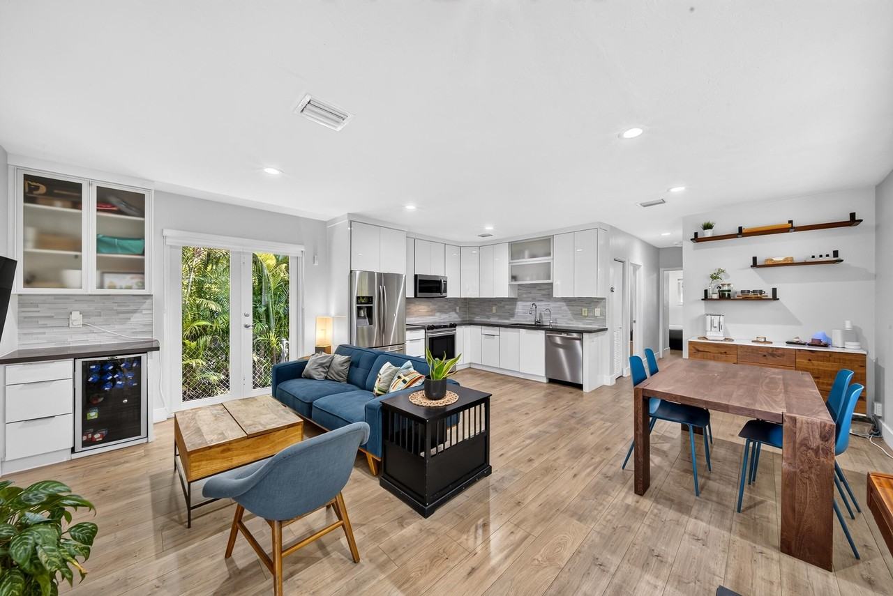 1015 Madrid St - Photo 5 of 45