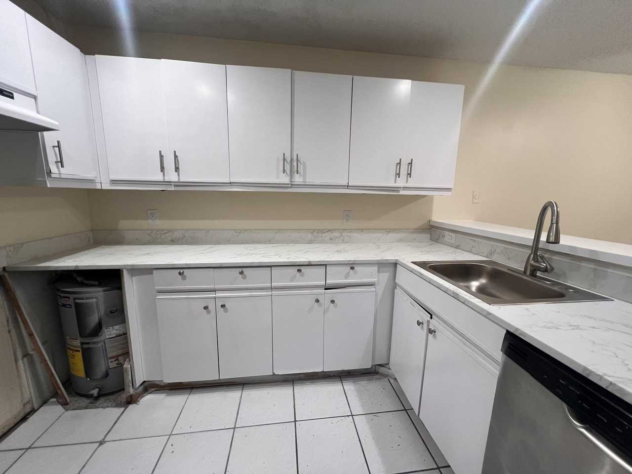 5320 Elmhurst Rd #B - Photo 4 of 16