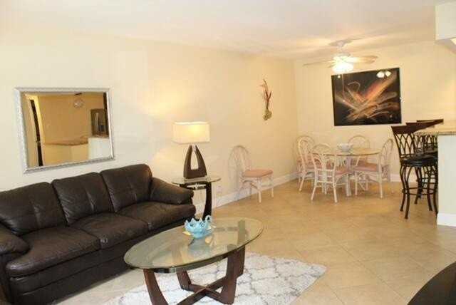 6436 Chasewood Dr #B - Photo 3 of 14