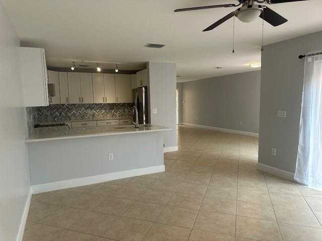 4151 Eastridge Cir - Photo 2 of 47