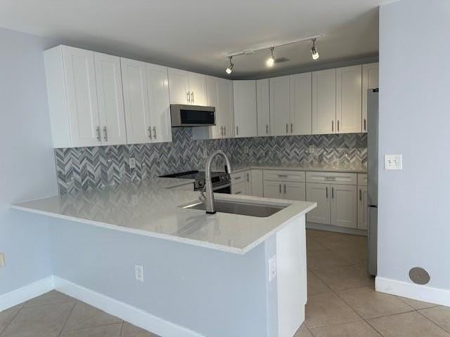 4151 Eastridge Cir - Photo 2 of 46
