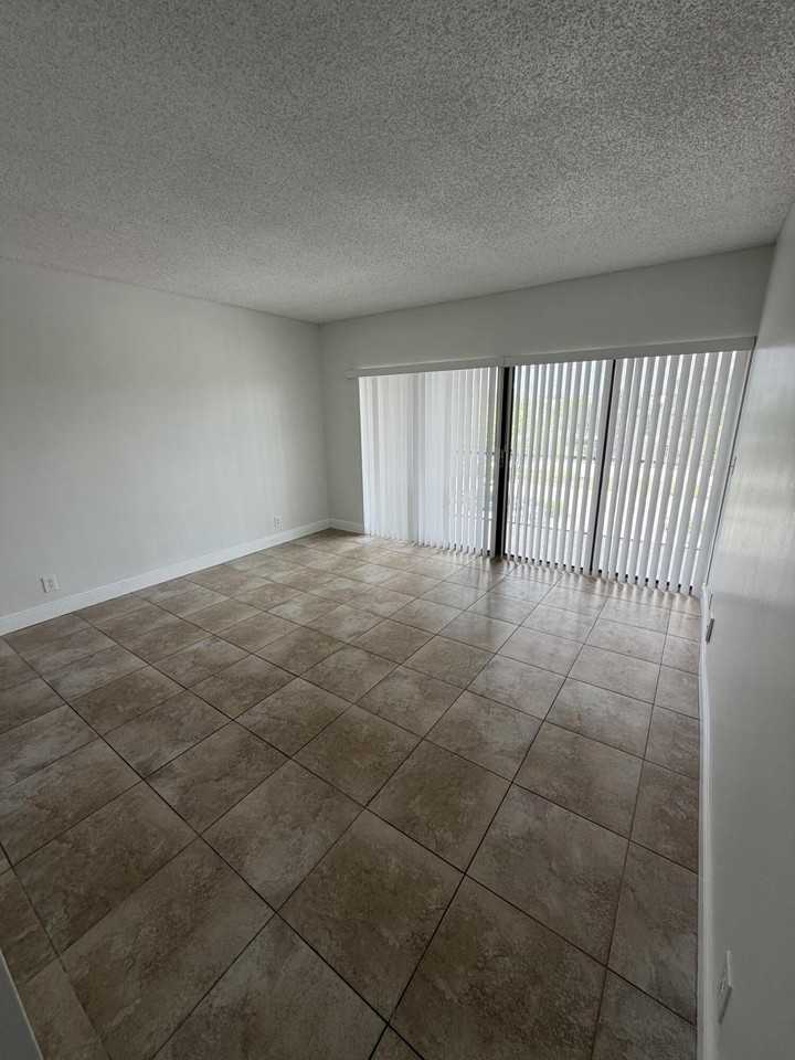 2500 Coral Springs Dr #306 - Photo 4 of 18