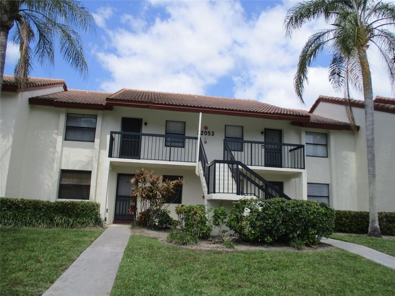 22053 Palms Way #203 - Photo 3 of 34