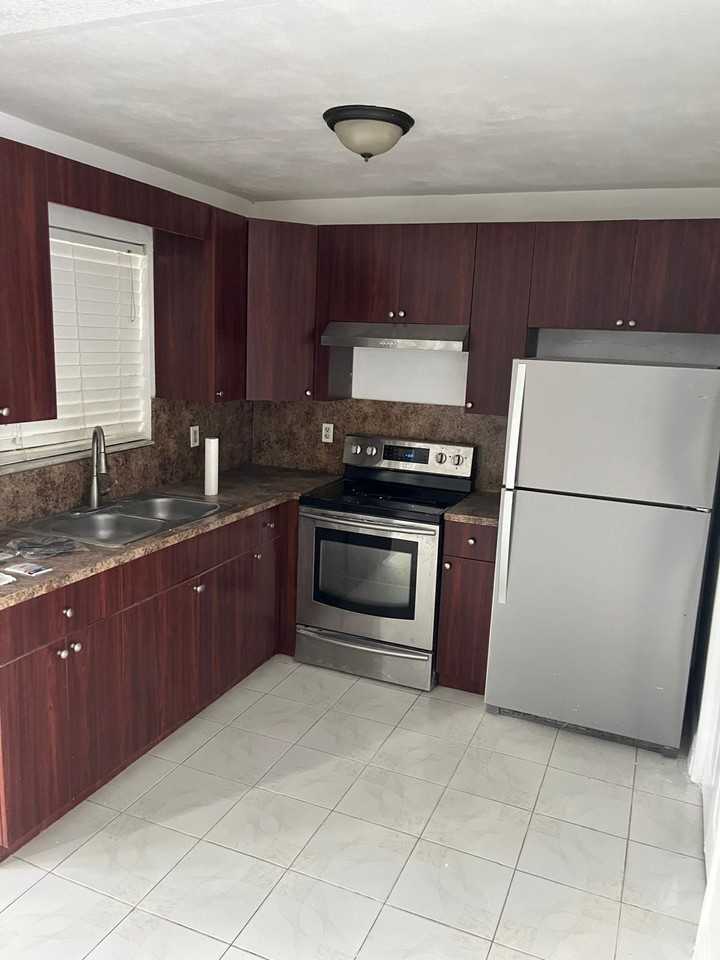 5315 Nw 16th Ct - Photo 6 of 6