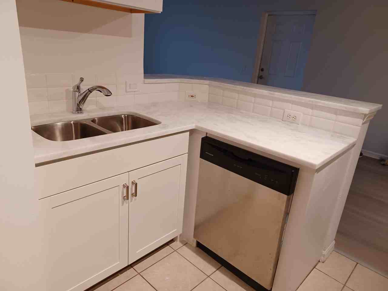 706 Villa Cir - Photo 2 of 24