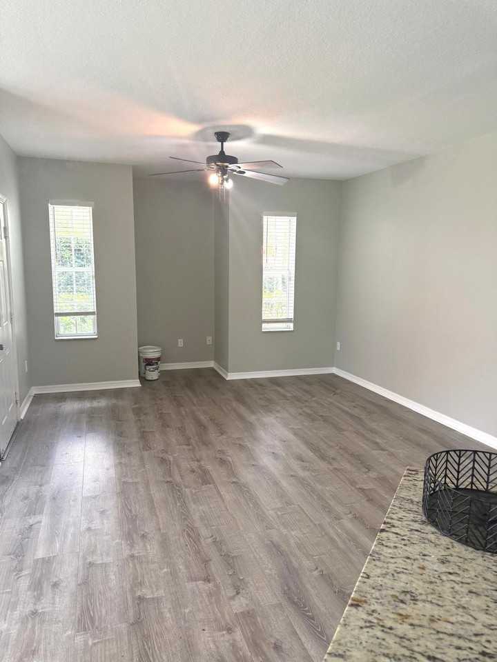 102 Sw Peacock Blvd #2-104 - Photo 4 of 27