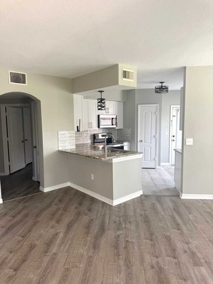 102 Sw Peacock Blvd #2-104 - Photo 6 of 27