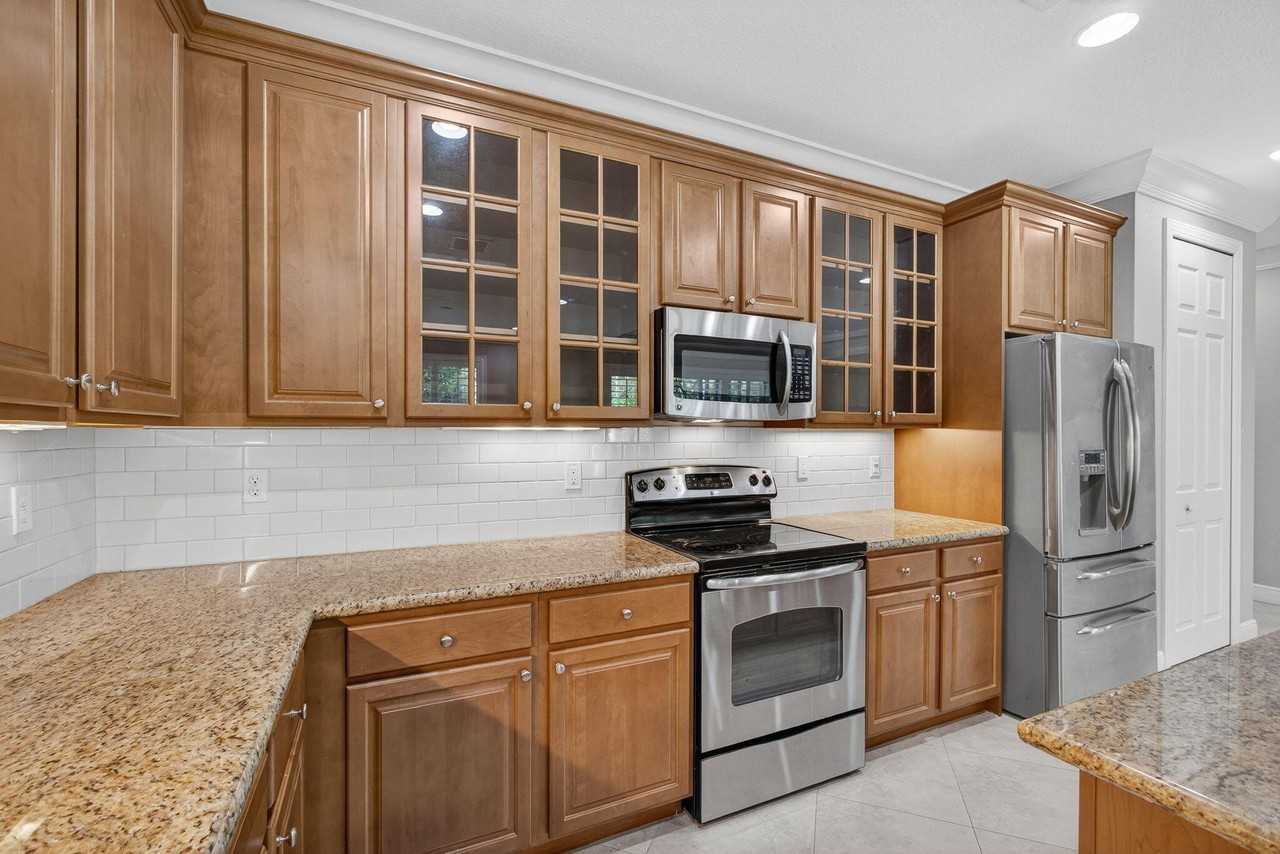 4803 Cadiz Cir - Photo 5 of 29