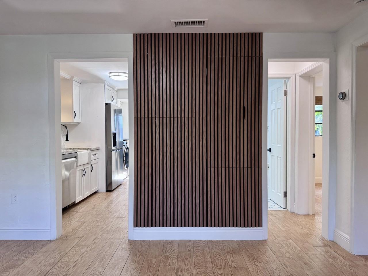 2390 Sw 18th Ave - Photo 7 of 44