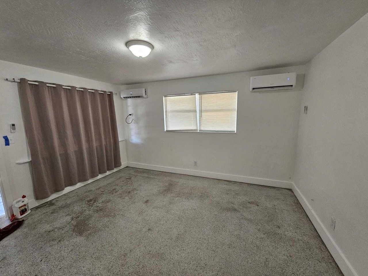 2740 Nw 2nd St - Photo 4 of 13