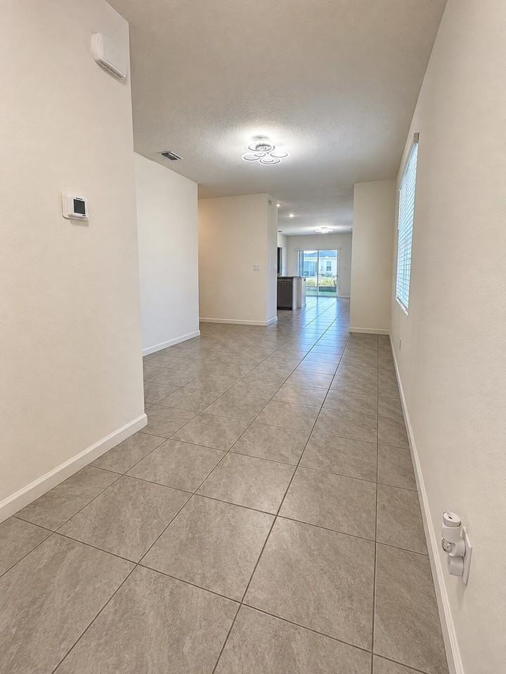12251 Sw Nettuno Way - Photo 3 of 21