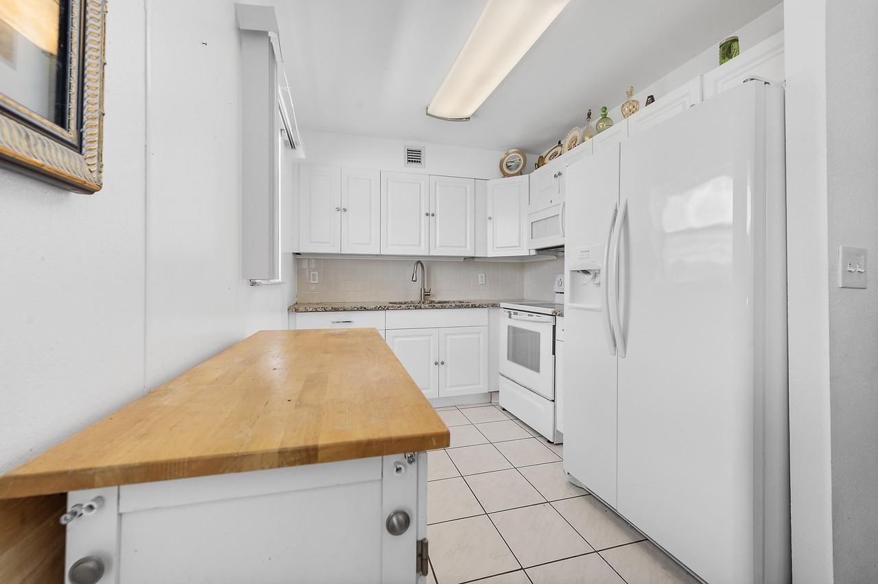 477 Monaco J - Photo 7 of 28