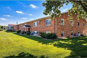 featured image of 102 Lake Ave S #8