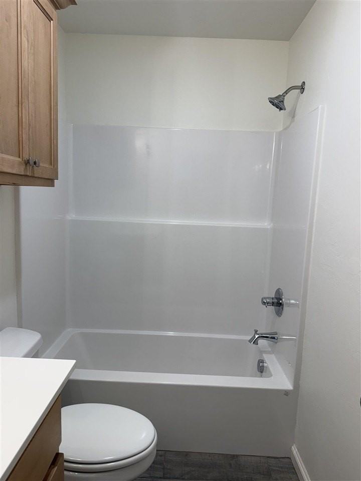 2816 S Bowling Dr - Photo 4 of 42